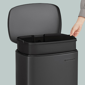  Trash can